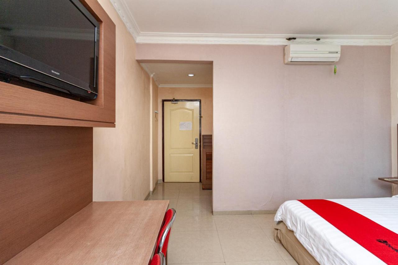 Reddoorz Premium At Hotel Ratu Residence Paalmerah Экстерьер фото